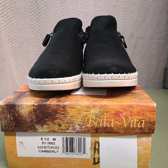 Bella Vita Size 8.5 In Black Matte W/Fleece Camberly - Picture 1 of 5